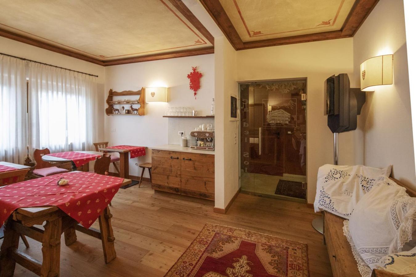 Ca' Del Sole Aparthotel San Vito di Cadore Buitenkant foto