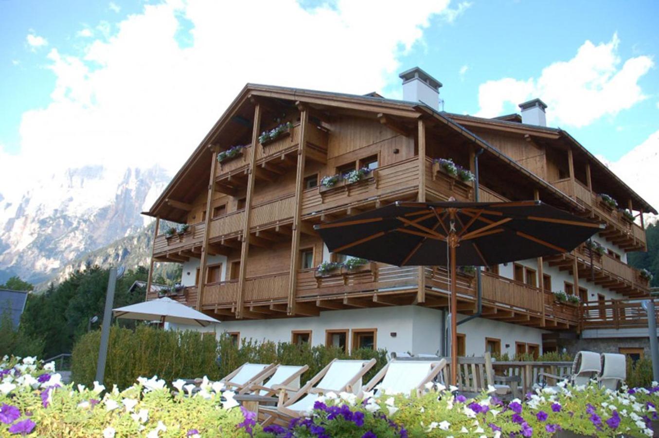Ca' Del Sole Aparthotel San Vito di Cadore Buitenkant foto